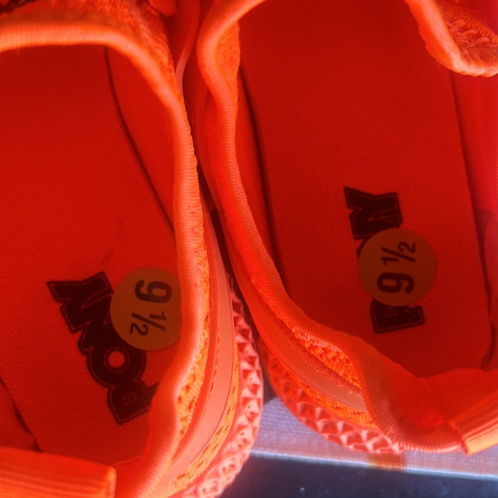 PONY Orange Sneakers Lightweight Breathable Athletic - Picture 4 of 6